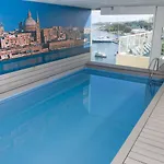 Bayview By St 3*