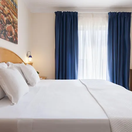 Bayview By St Hotell 3*