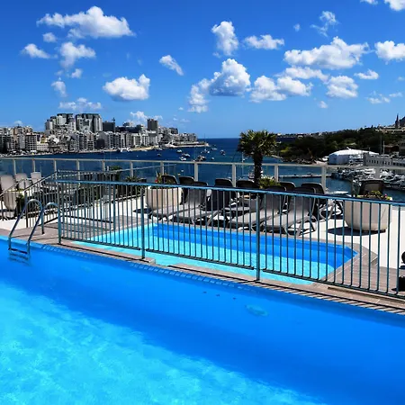 Bayview By St Hotell 3*