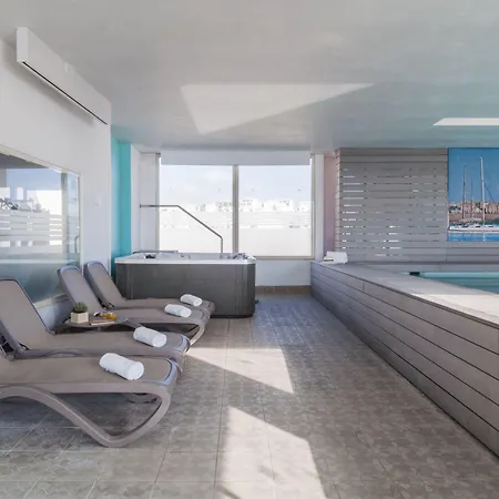 Bayview By St Hotel