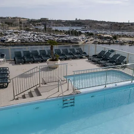 Bayview By St Hotel Gzira