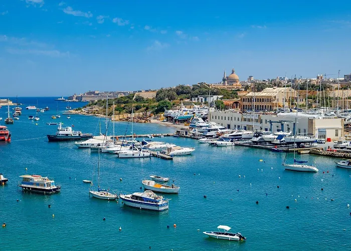 Hotel Bayview By St Gzira