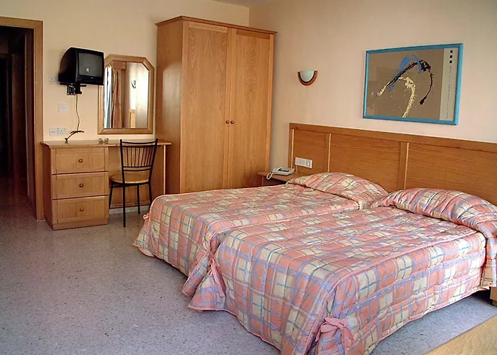 Bayview By St Hotel 3*